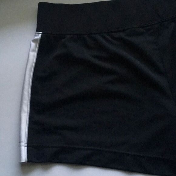 Nike athletic shorts black white perforated size large 12 - 14 - Picture 7 of 8